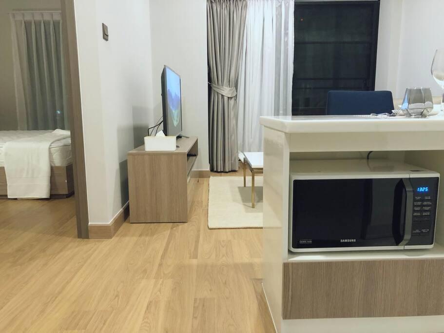 Modern Style Room With Sky Pool 古城边天际泳池公寓 Chiang Mai Exterior photo